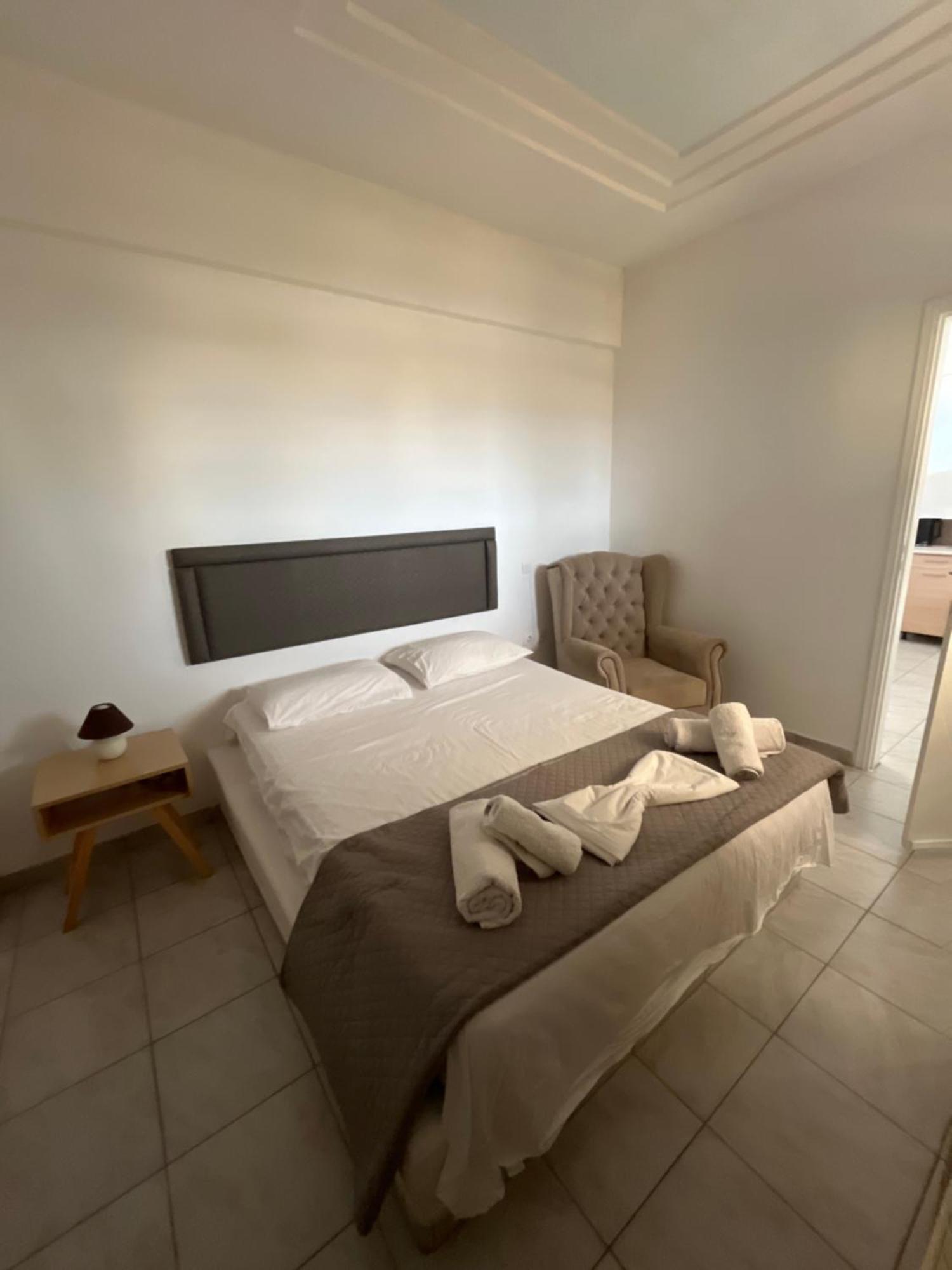 Leon Lux Apartments Περίβολος Εξωτερικό φωτογραφία