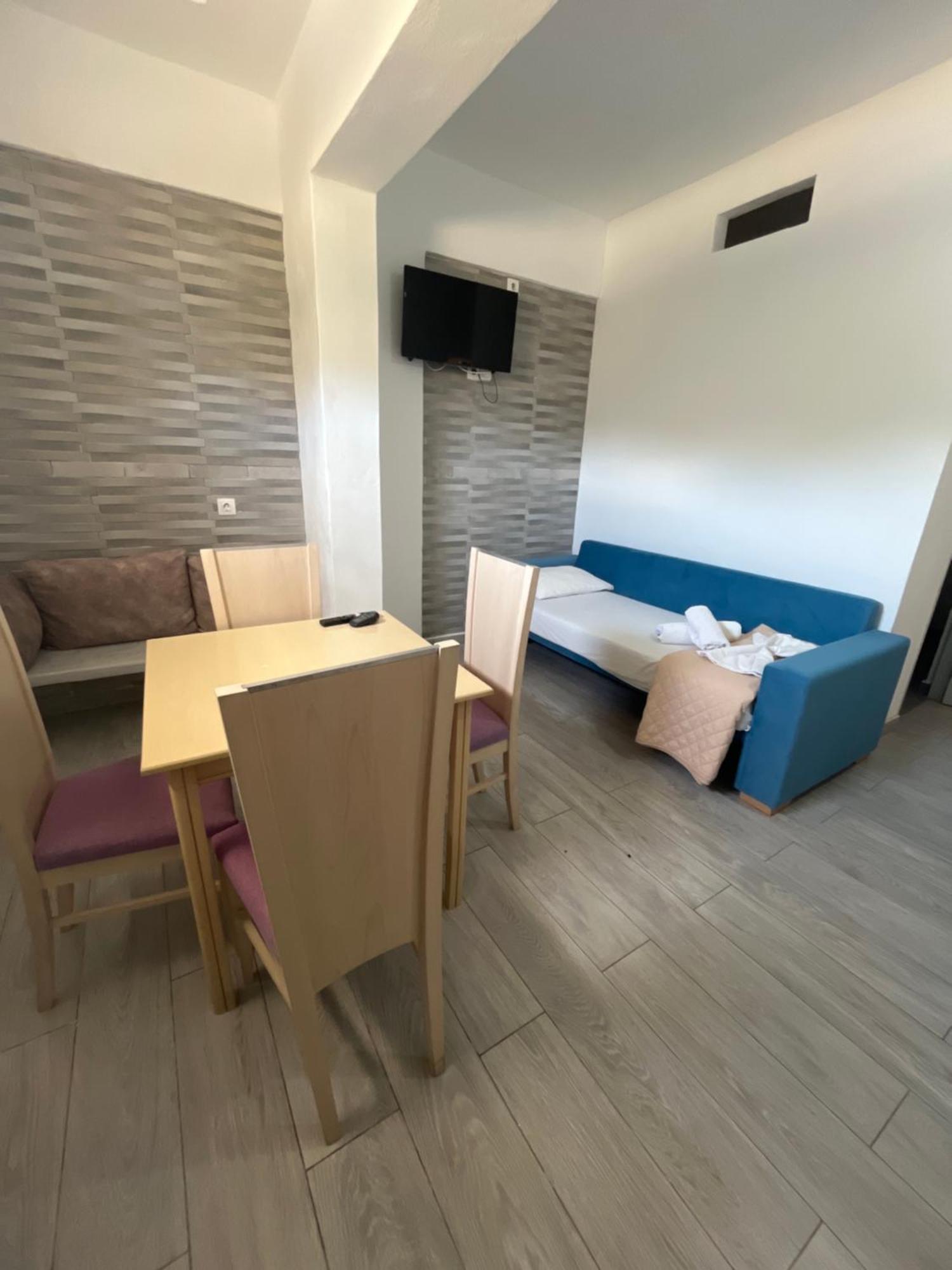 Leon Lux Apartments Περίβολος Εξωτερικό φωτογραφία